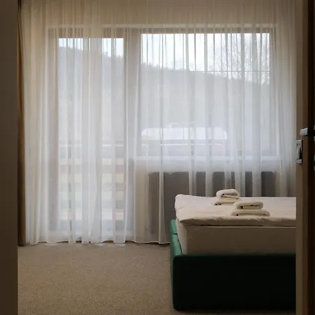 Hotel Complex Hyzhky Jaremtsje